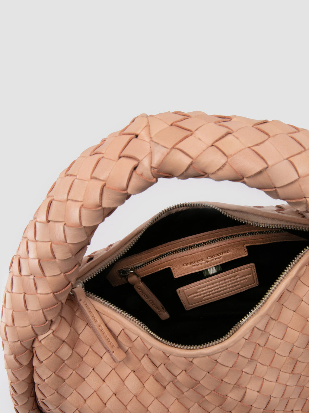 BOLINA 148 - Schultertasche aus roséfarbenem Leder