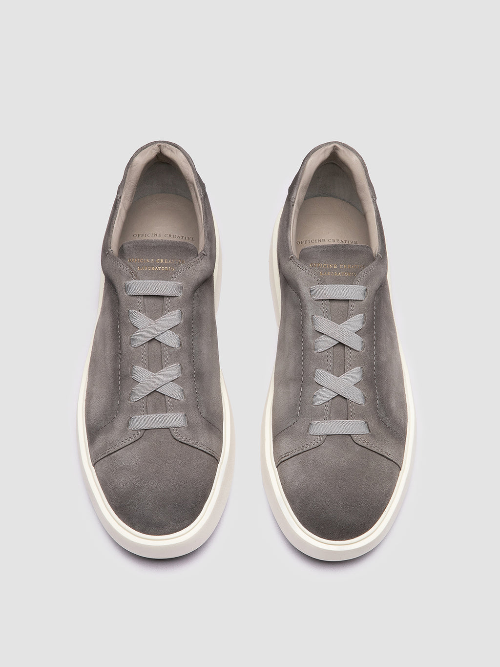 SLOUCH 001 - Graue Low Top Sneakers aus Wildleder