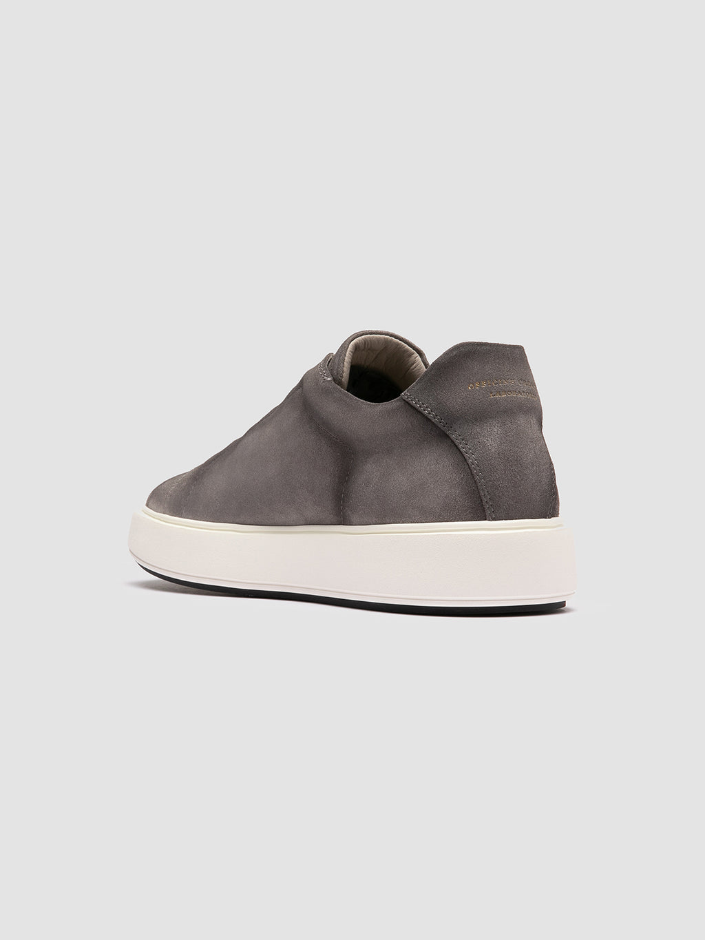 SLOUCH 001 - Graue Low Top Sneakers aus Wildleder