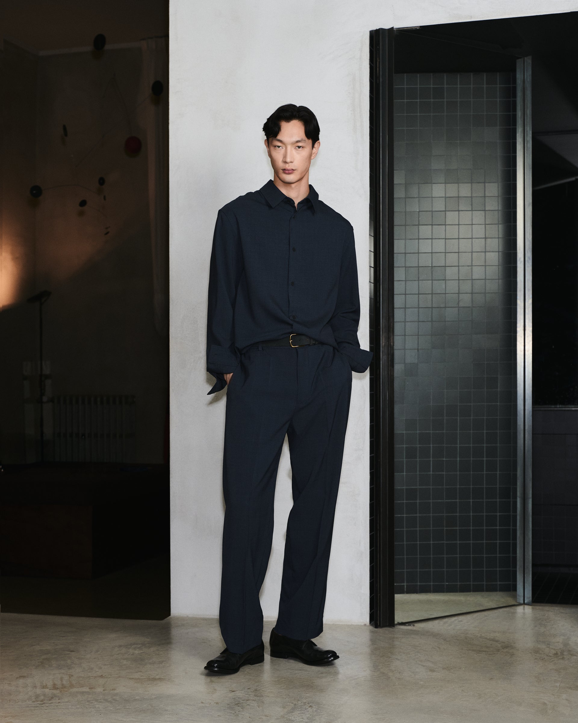 OFFICINE CREATIVE - Men's black leather dress shoes