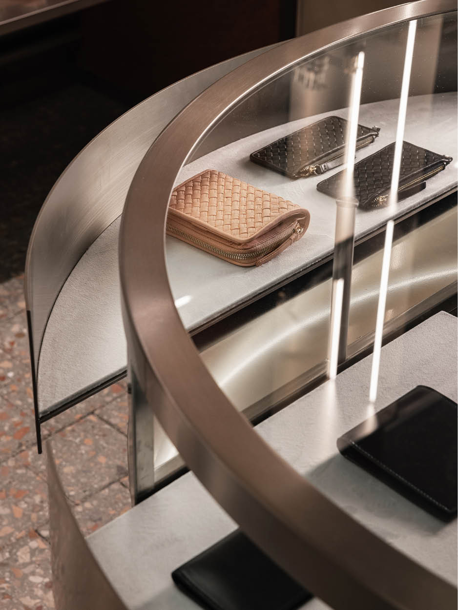 Milano Flagship Store – Officine Creative
