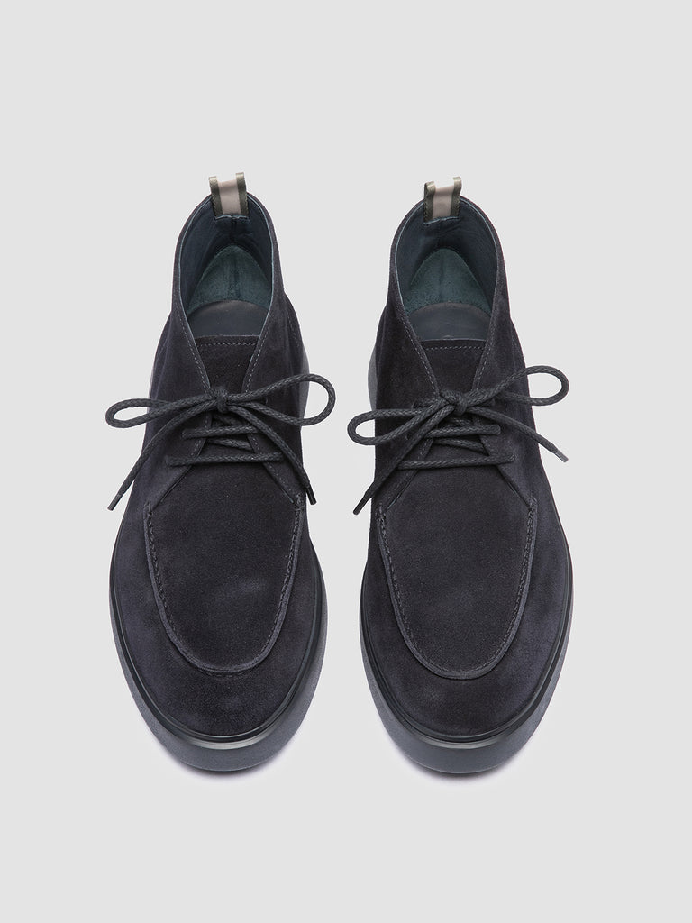 FRAME 002 – Blaue Chukka-Stiefel aus Wildleder