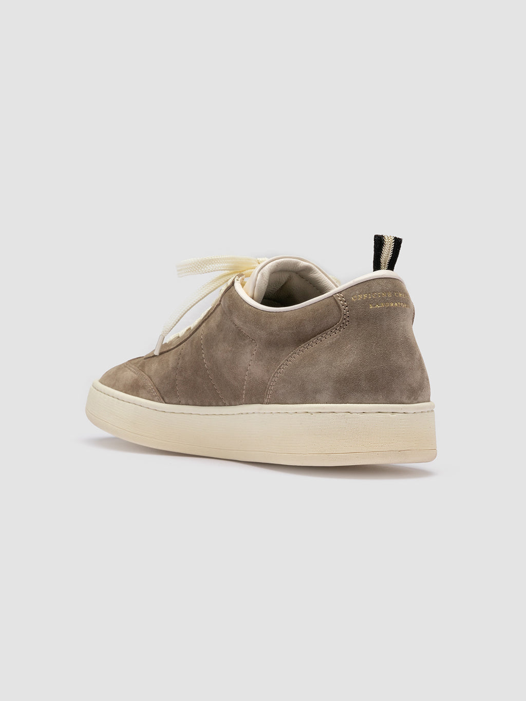 KOMBI 003 - taupefarbene Low-Top-Sneakers aus Wildleder