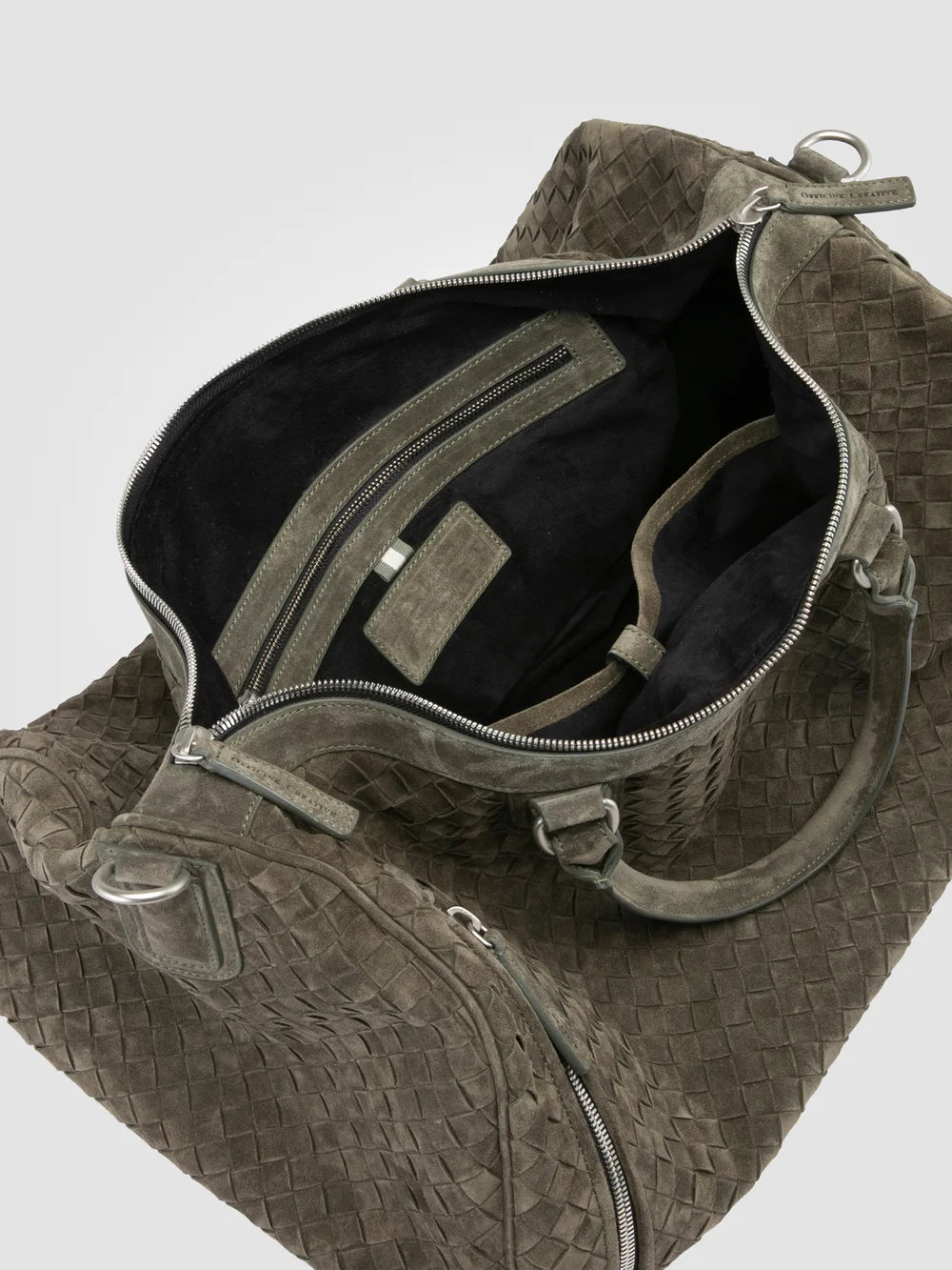 ARMOR 01 - Grüne Wochenendtasche aus gewebtem Wildleder - image 7,side view