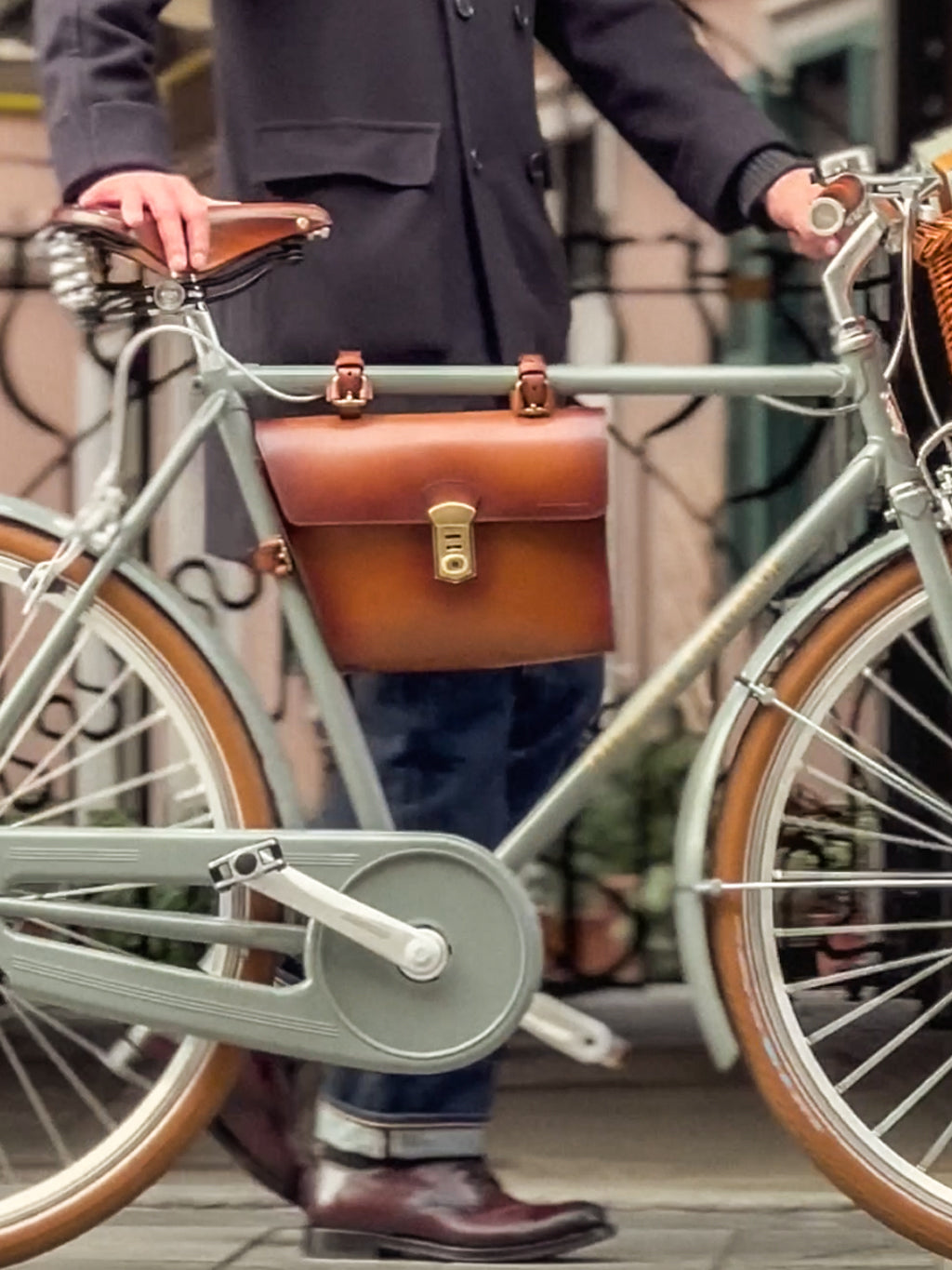 bicycle backpack leather Men's Brown Leather Bike Bag: OC BIKE 001 – Officine Creative