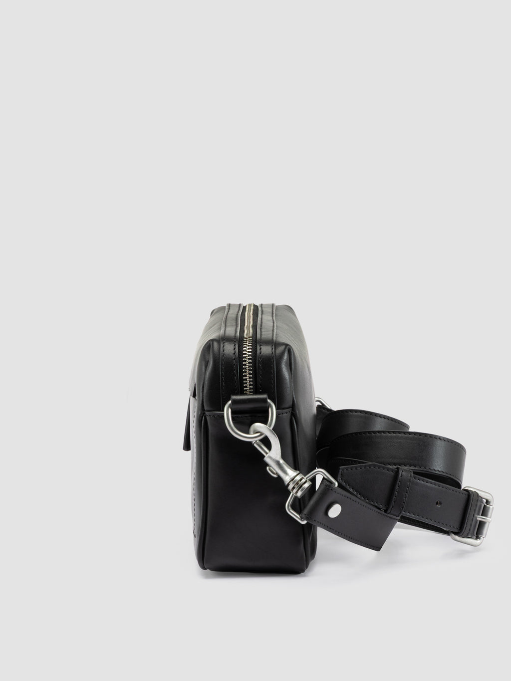 QUENTIN 025 - Black Leather Pounch Bags - image 6,side view