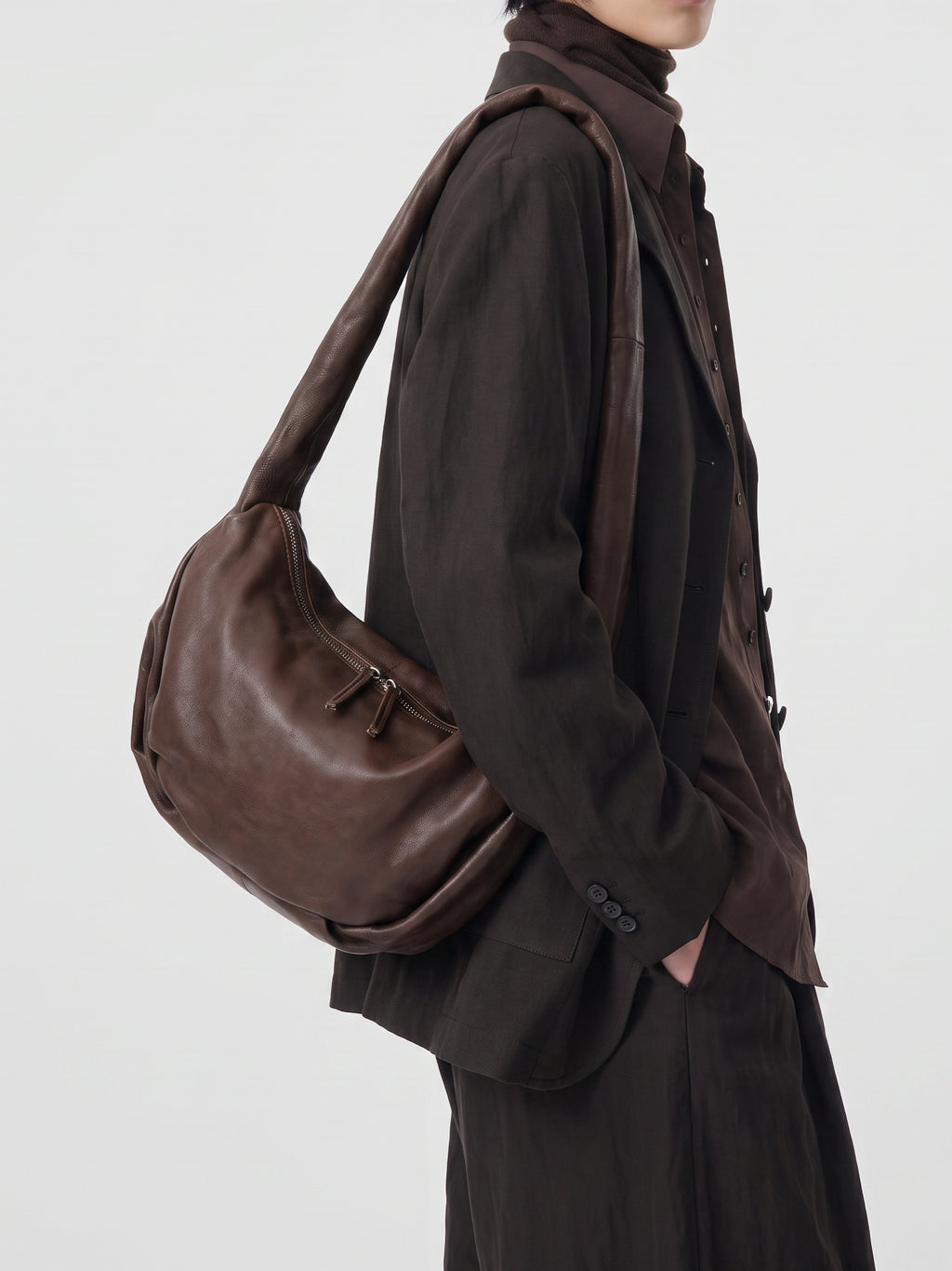BOLINA 046 - Brown Leather Crossbody Bag - image 2,side view