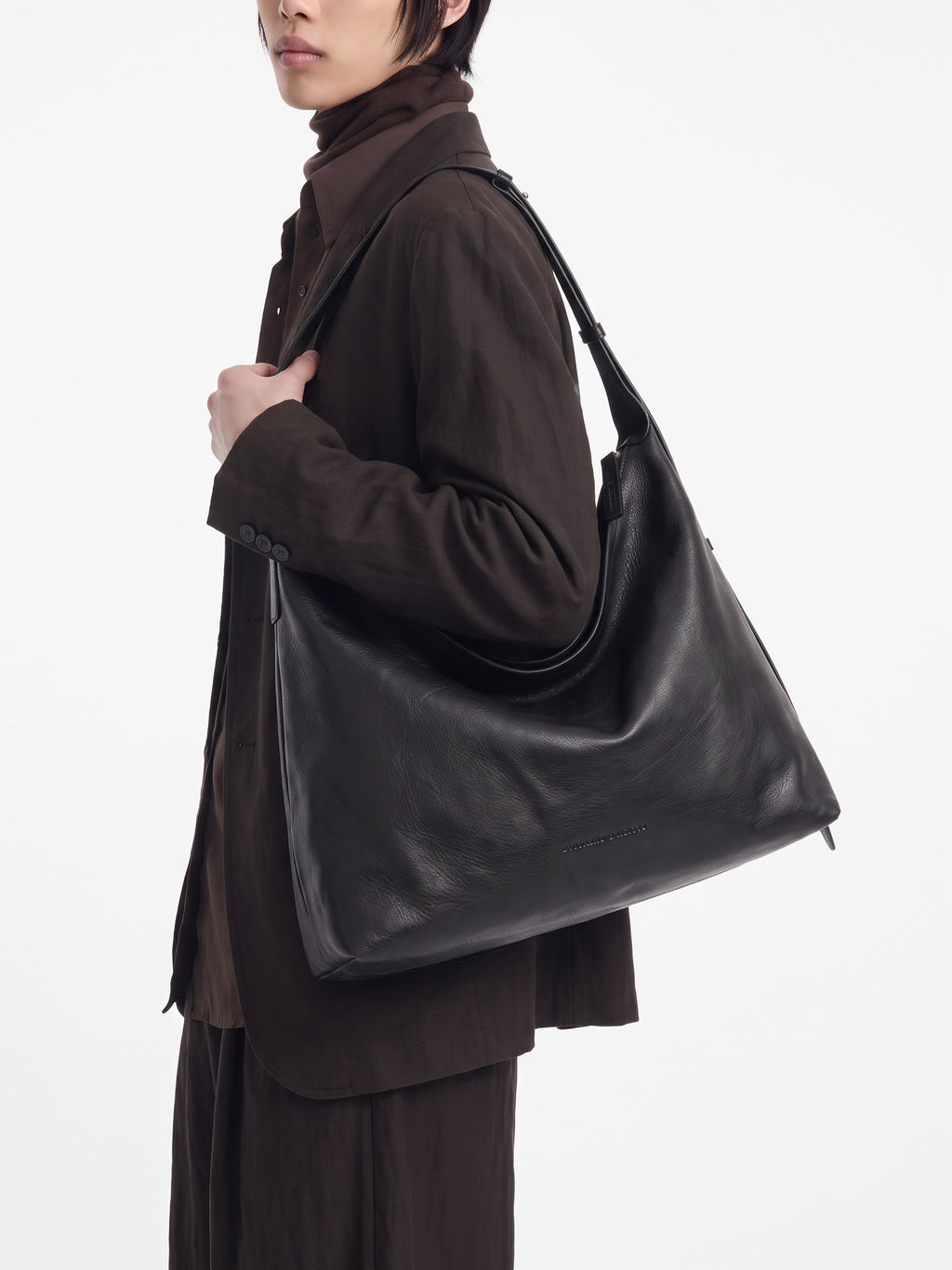 MADERNA 002 - Black Leather Shoulder Bag