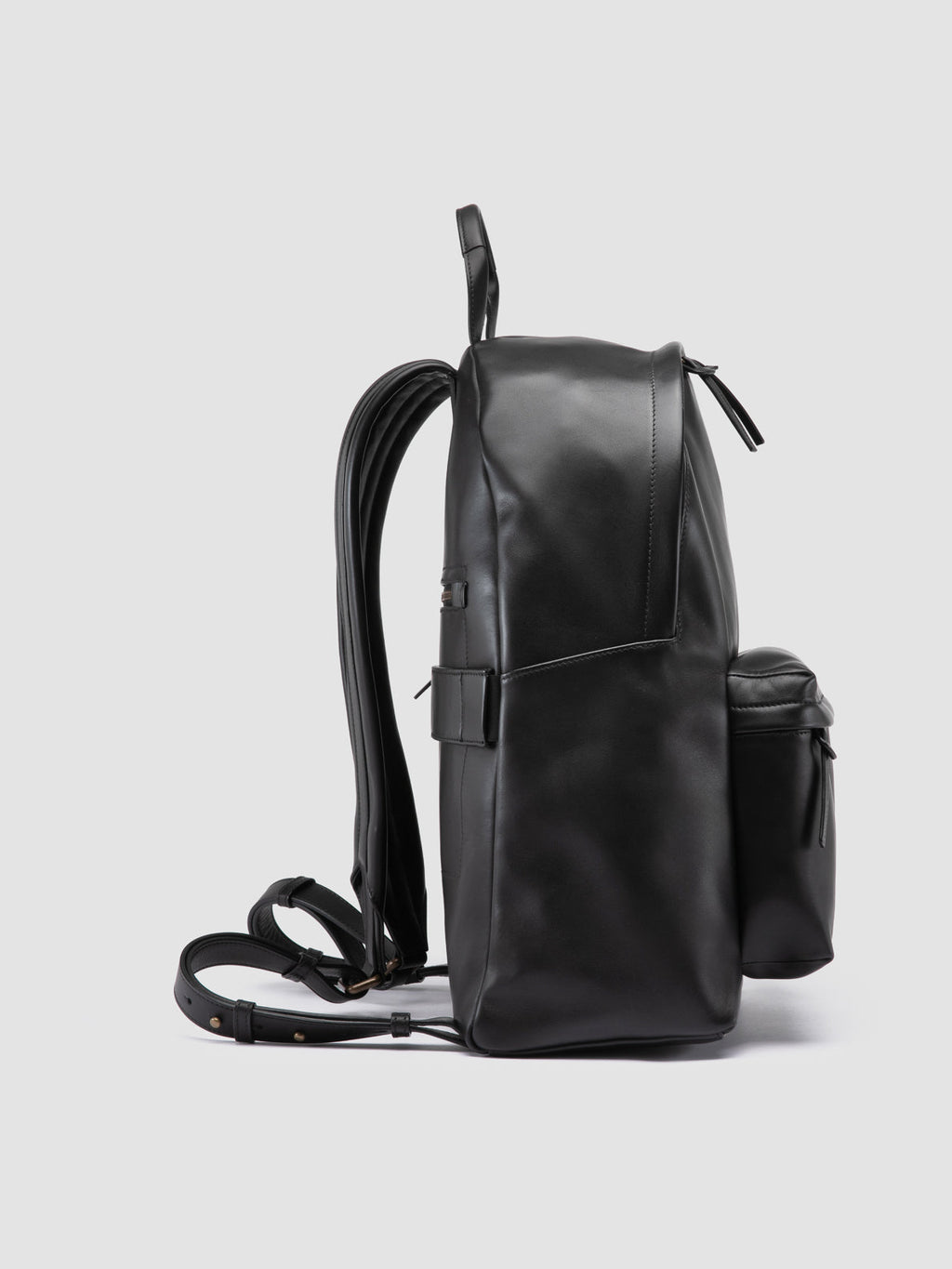 OC PACK 001 - Schwarzer Lederrucksack - image 3,side view