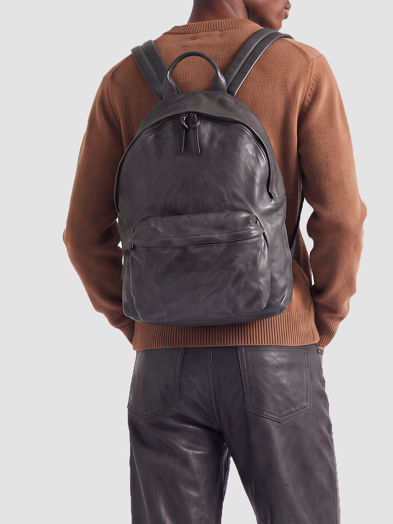 OC PACK 004 - Rucksack aus grauem Leder