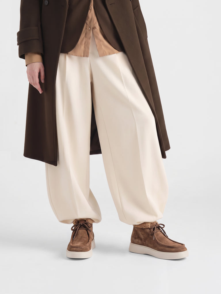 FRAME 110 - Beige Suede Chukka Boots