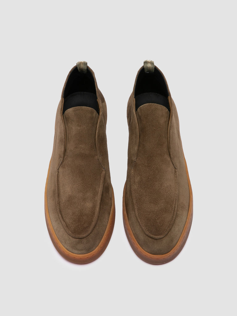 AMBRIE 002 - Brown Suede Chukka Boots