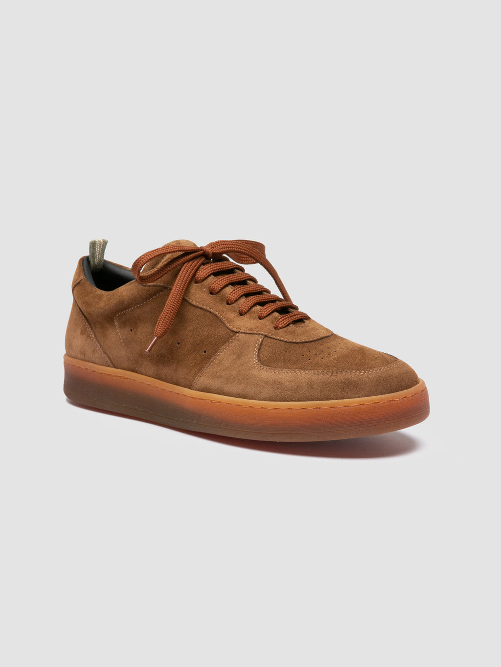 ASSET 001 - Braune Sneakers aus Wildleder - image 3,side view