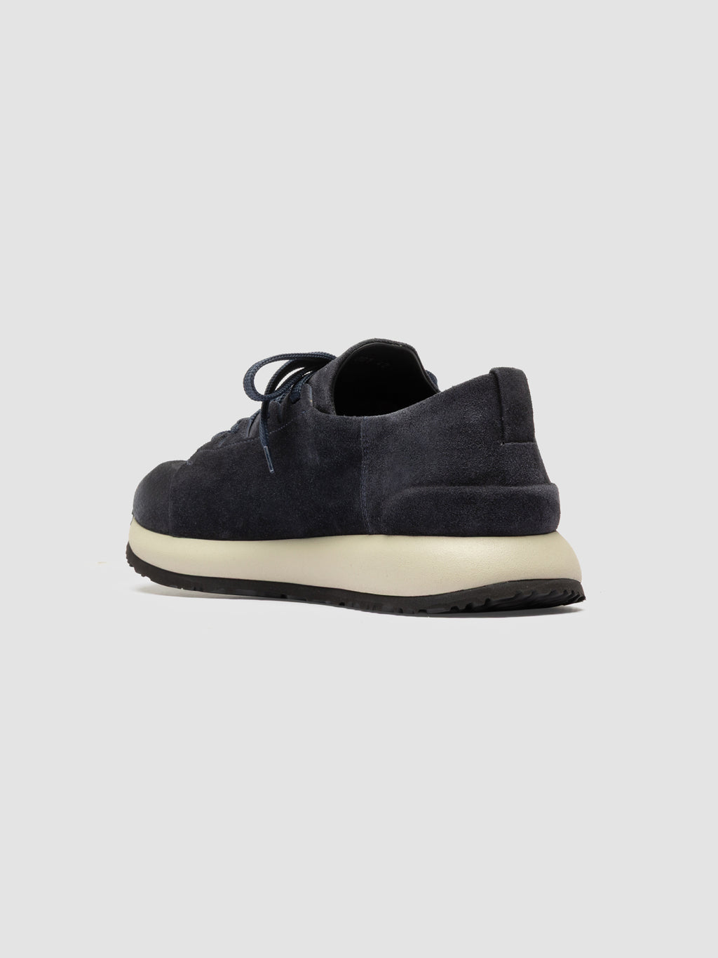 ENTIRE 001 - Marineblaue Sneakers aus Wildleder - image 4,side view