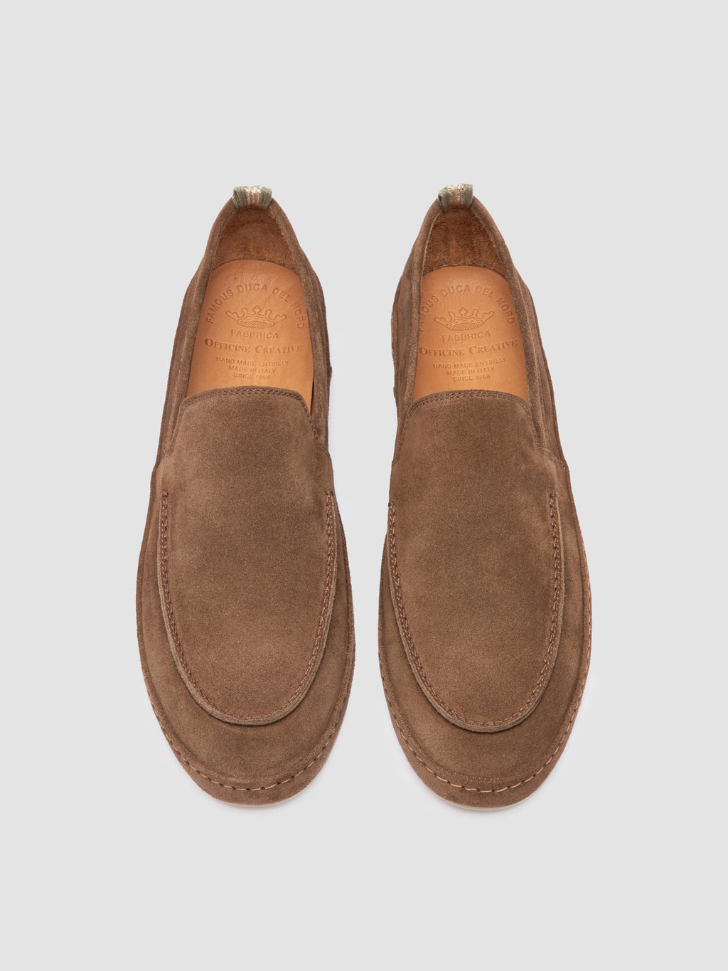 LINE 001 - Penny-Loafer aus graubraunem Wildleder - image 2,side view