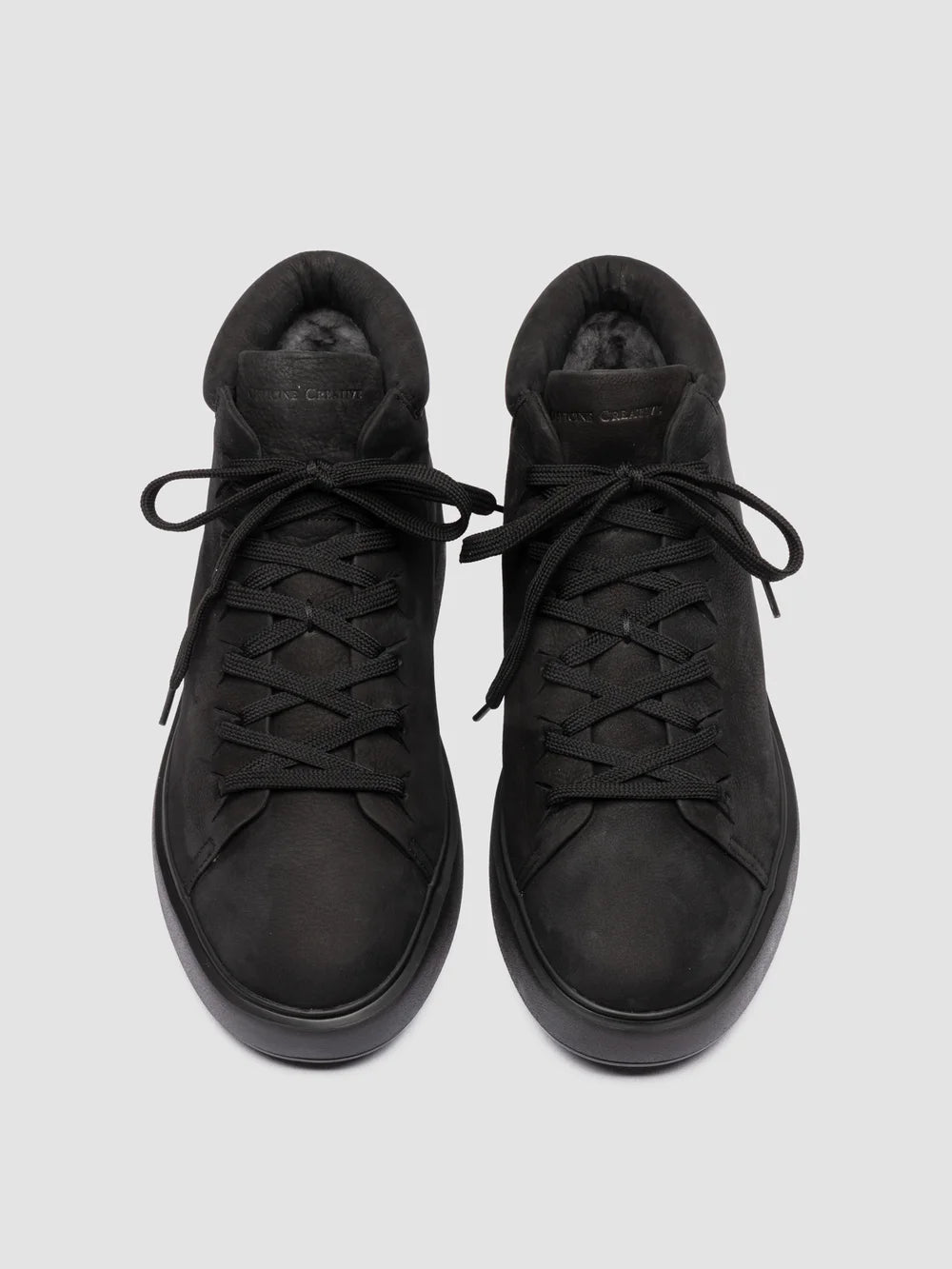 REMASTER 003 - Schwarze High-Top-Sneakers aus Wildleder - image 2,side view