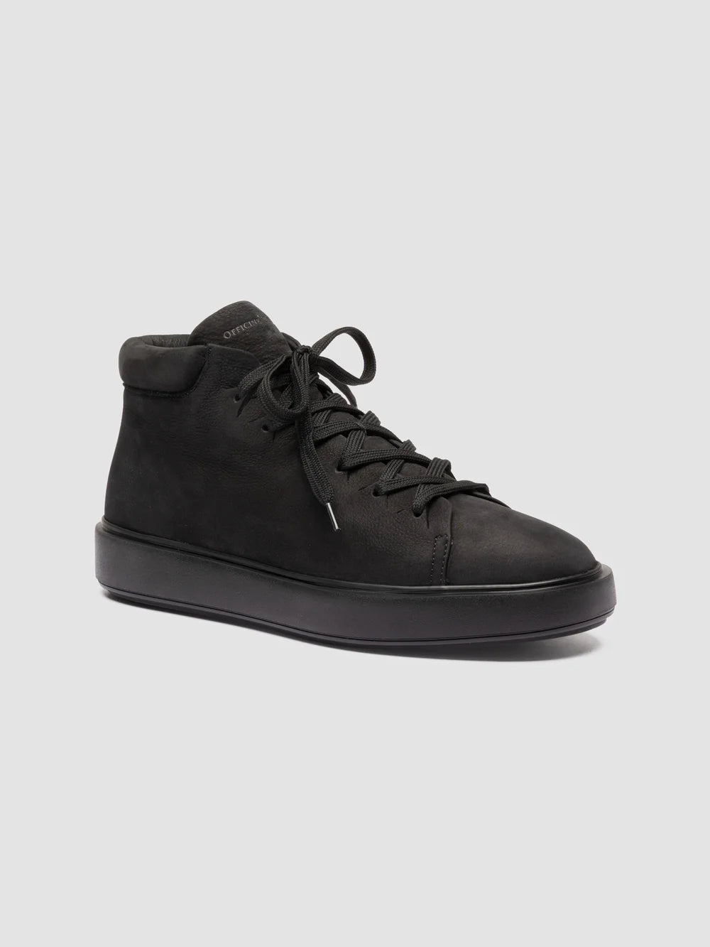 REMASTER 003 - Schwarze High-Top-Sneakers aus Wildleder - image 3,side view