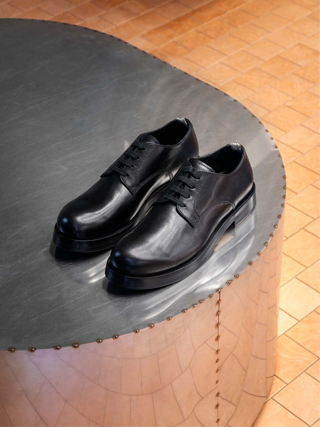 Officine Creative: Calzature e accessori artigianali