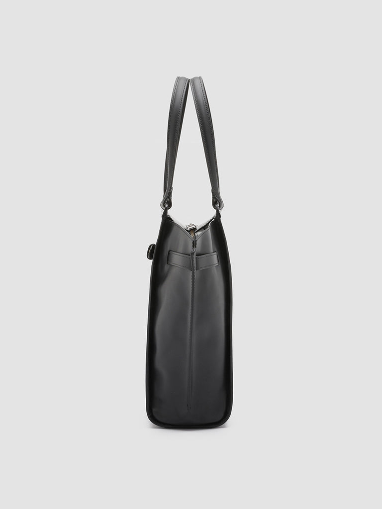 SADDLE 02 - Black Leather Hand Bag