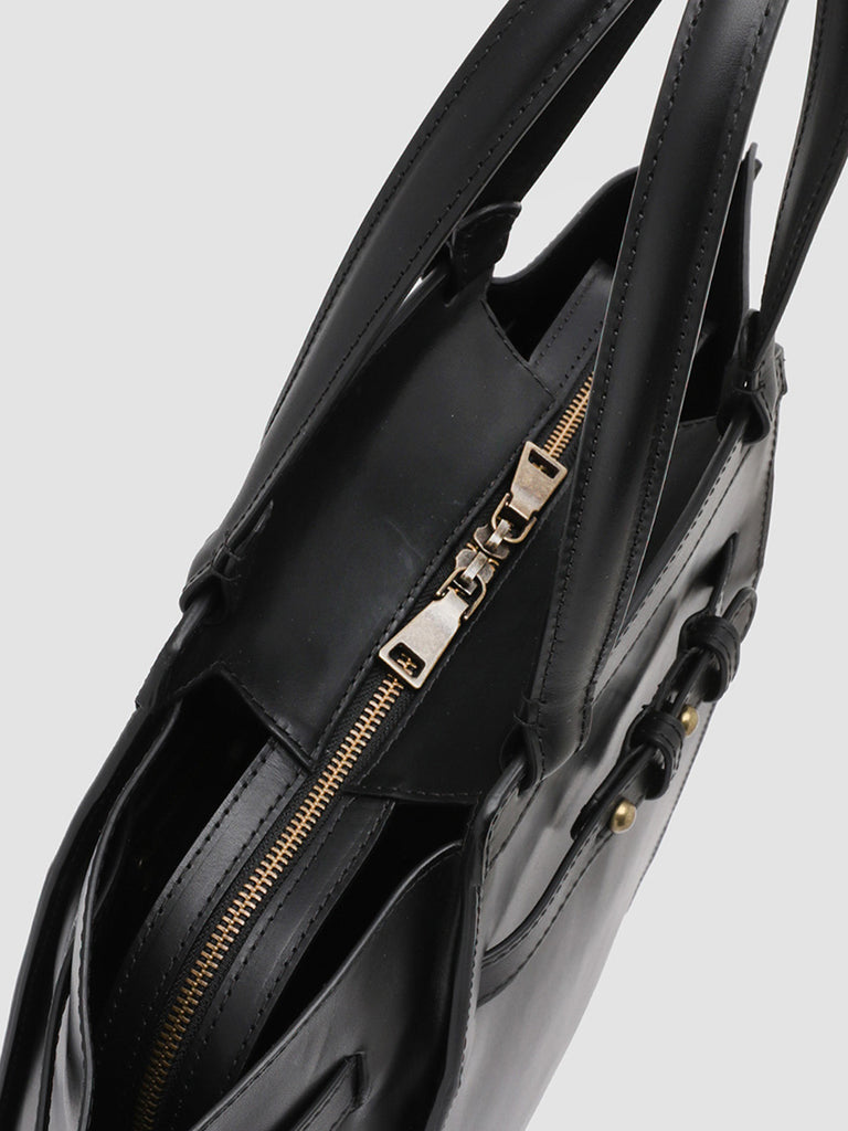 SADDLE 02 - Black Leather Hand Bag